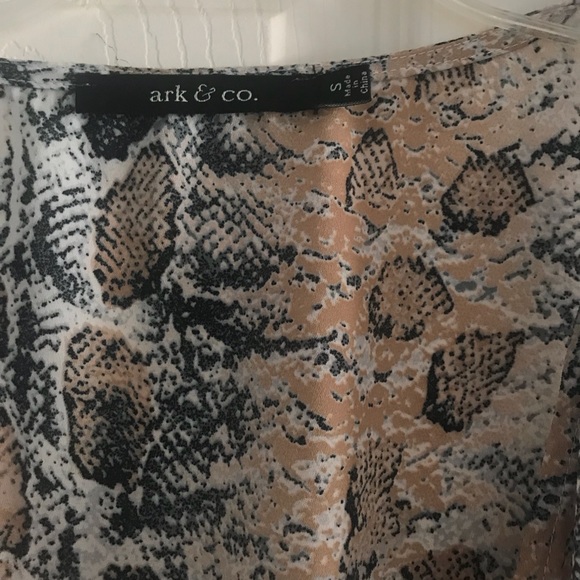 Snakeprint Blouse - Picture 3 of 8